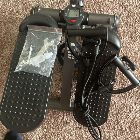 Stepper brand new only used 1 time - Picture 3 of 7